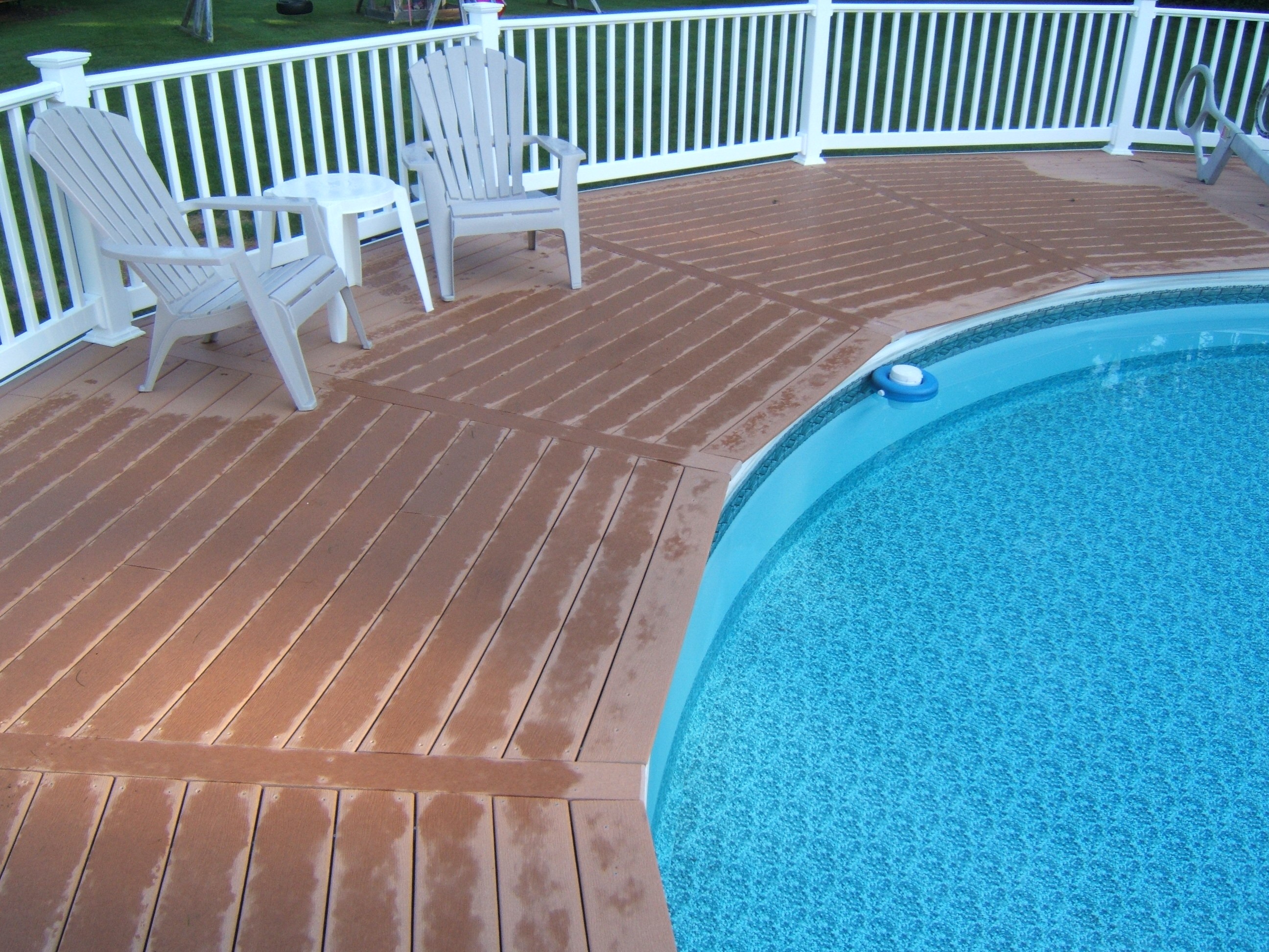 pooldeck.jpg